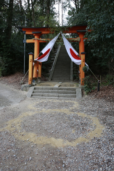 佐牙神社の砂撒き