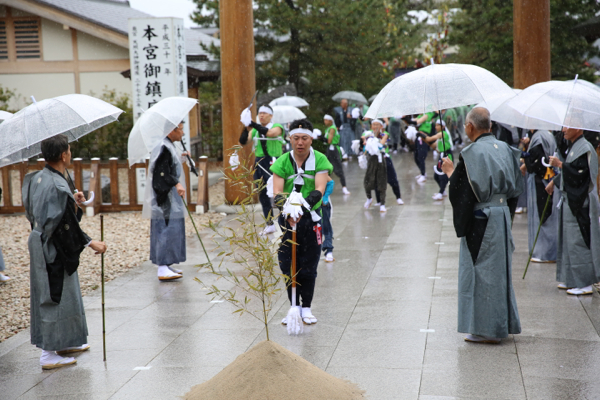元伊勢籠神社の葵祭
