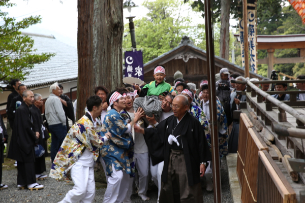 彌美神社の春祭り